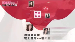 白嫩小脚加肉丝，不想舔一口吗骚年？