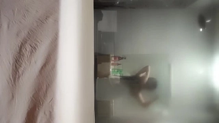 午休时间酒店公寓与骚货少妇缠绵1