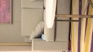 约了个高筒靴少妇沙发上啪啪，蹲着口交上位骑坐站立后入大力猛操