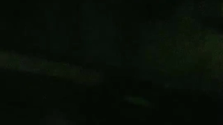 麻辣警花放暑假约学妹在她家楼道玩足交，太刺激了，小白袜踩的好舒服